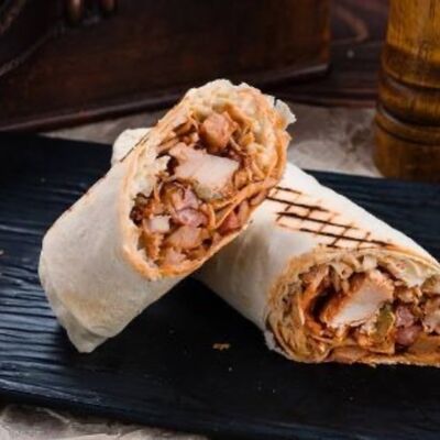 Шаурма в тонком лаваше средняя в Призма по цене 319 ₽