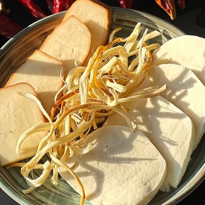 Сырная тарелка в Мадо - Душа Грузии по цене 509 ₽