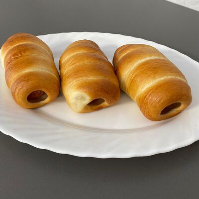 Сосиска в тесте в Твой Пекарь по цене 70 ₽