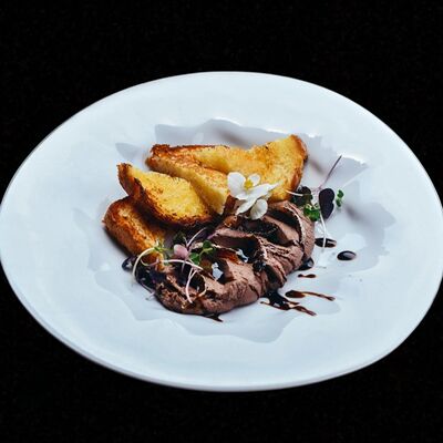 Куриный паштет с вяленой хурмой в Лаверна по цене 690 ₽