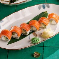 Ролл Филадельфия с лососем в Кукумбер