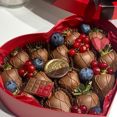 Сердце Маленькоев Kissberry по цене 3350 ₽