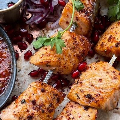 Шашлык из филе лосося в Maroon по цене 2790 ₽