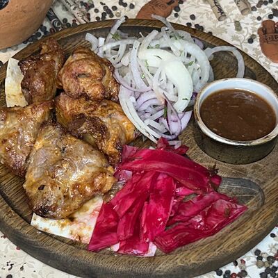 Свиная шейка в Хинкали vs Хачапури по цене 750 ₽