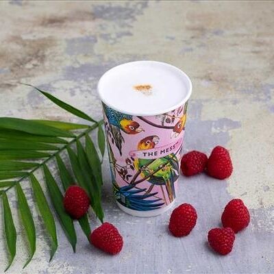Малиновый латте Grand в Surf Coffee x Travel по цене 475 ₽