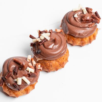 Профитроли в Особенный Наполеон Кондитерская по цене 350