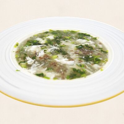 Суп с говяжьим фаршем и яйцом в Золотая панда по цене 655 ₽