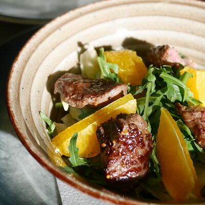 Салат с телятиной в Маркс по цене 695 ₽