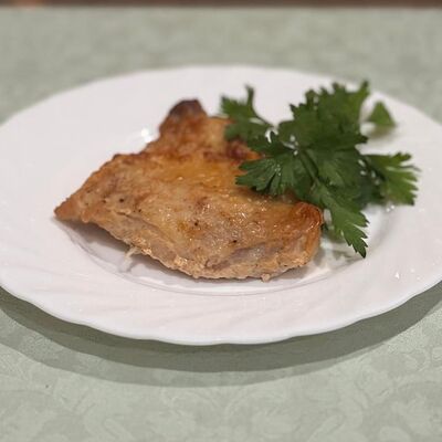 Бедро куриное жареное в Вкусно как дома по цене 270 ₽