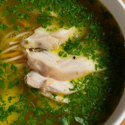 Куриный суп с лапшой в Vladbeef Bar по цене 490 ₽