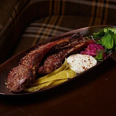 Каре барашка на гриле в Chester по цене 1210 ₽