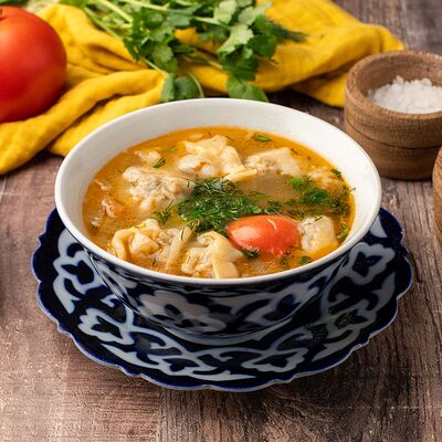 Домашние пельмени с бульоном в Чайхана 24 по цене 499 ₽