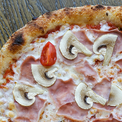 Пицца грибная с ветчиной 30 см в Pizza Volante по цене 1500 ₽