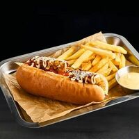 Хот-дог с тунцом в Gellert Bar