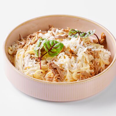 Макароны с рваной телятиной в Gytбаr по цене 1186 ₽