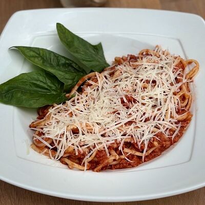 Спагетти Болоньезе в Искра по цене 560 ₽