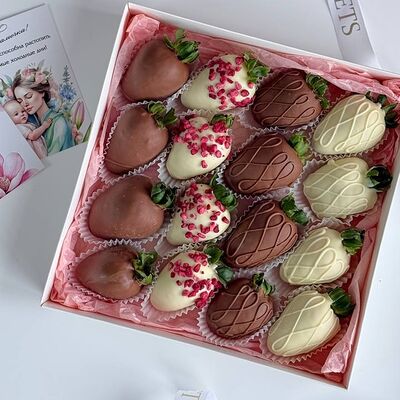 Клубника в шоколаде 16 шт. в Berry sweets по цене 3438 ₽
