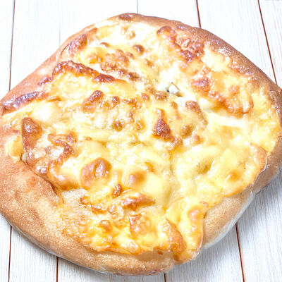 Лепёшка с сыромв Кладовка дом по цене 140 ₽