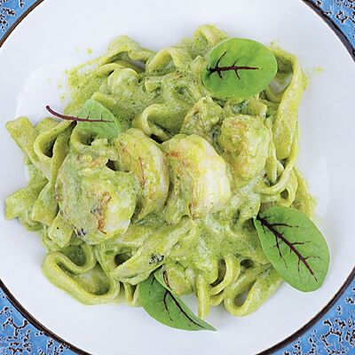 Паста с креветками и песто в Тальятелло по цене 730 ₽