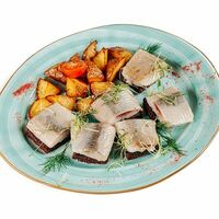 Сельдь на ржаных тостах с запечённым картофелем в Провинция