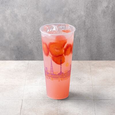 Лимонад грейпфрут-клубника в Шоколадница по цене 390 ₽