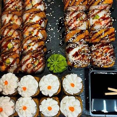 Сет Жареныйв Quattro pizza по цене 1699 ₽