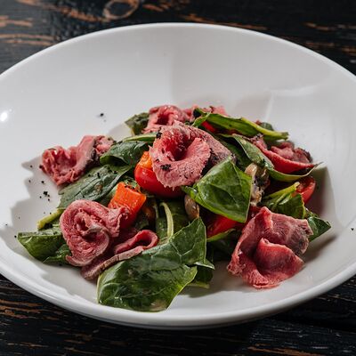 Салат с ростбифом в Just Bar & Kitchen по цене 670 ₽