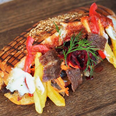 Шеф-донер светлый с телятиной в Шаурма Космос по цене 499 ₽