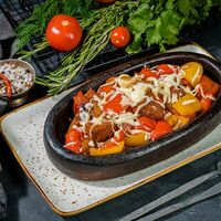 Гювеч из баранины и телятины в ПРО ВОСТОК