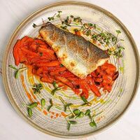 Сибас с овощным соте в Osteria Amici