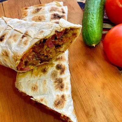 Шаурма на углях из курицы в Хоровац хаус по цене 430 ₽