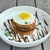 Драники с бифштексомв BBJ Grill & Bar