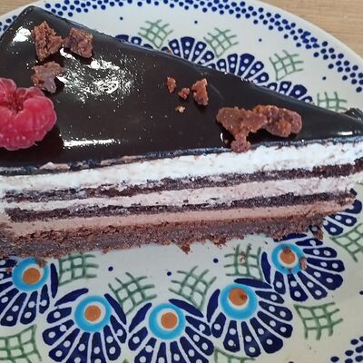 Торт три шоколада в Сыроварня по цене 590 ₽