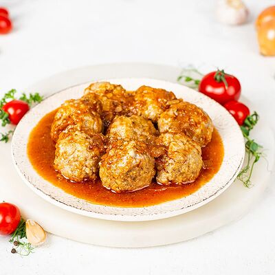 Ежики домашние в томатно-овощном соусе в У Палыча. С пылу, с жару! по цене 825 ₽