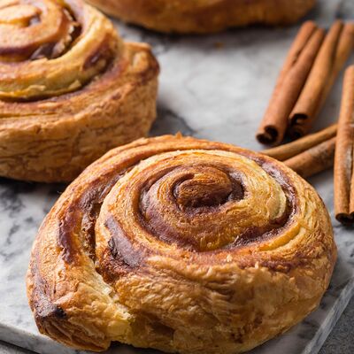 Булочка с корицей в Subway & SUBJOY по цене 130