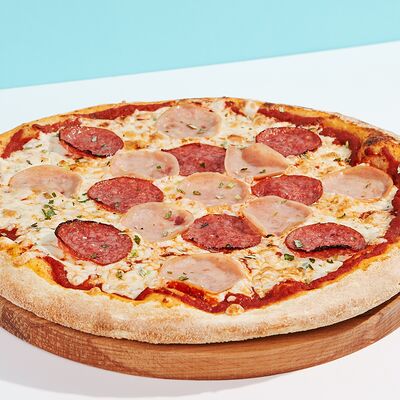 Ветчина-салями 25 см в Ostrov по цене 627 ₽