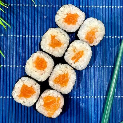 Ролл с лососем в Уфтанма по цене 269 ₽