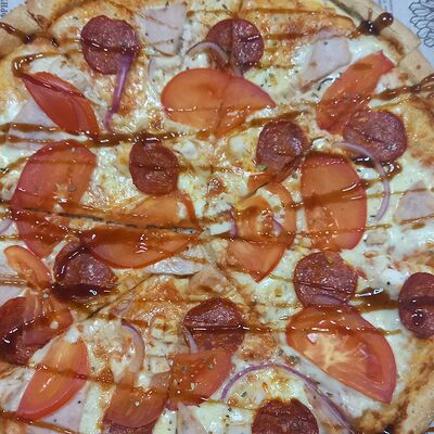 Пицца Мяснаяв Ymi по цене 931 ₽