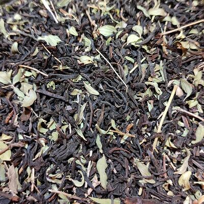 Чай листовой черный, ароматизированный с чабрецом (премиум) в Зелёный Домик по цене 175 ₽