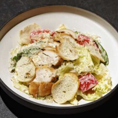 Цезарь с курицей в Cherish по цене 690 ₽