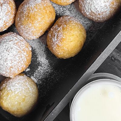 Творожные пончики в Крылья по цене 320 ₽