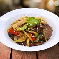 Лапша Wok рисовая с говядиной в Suшi