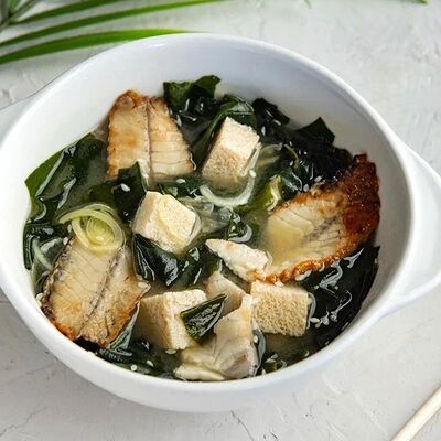 Мисо суп с угрем в Суши-бар Тунец по цене 443 ₽