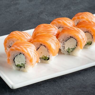 Ролл Филадельфия люкс в CRAZY SUSHI по цене 613 ₽
