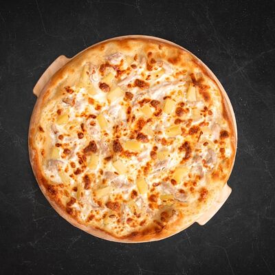 Гавайская M в Пицца Семейная точка по цене 700 ₽