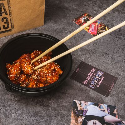 Блюдо №67 Корейский чикен в остром соусе кочудян в Капэ по цене 435 ₽