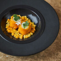 Овощные гунканы с фруктовой сальсой в Turandot