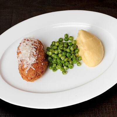 Котлета по-киевски в Dacha restaurant по цене 940 ₽