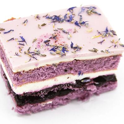 Пирожное Лаванда-черникав Стикер кофе по цене 399 ₽