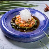 Тартар из лосося в Jamamai Asian Kitchen & Bar